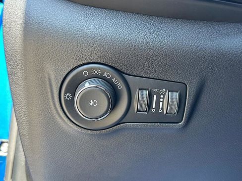 Used 2026 Jeep Compass Limited AWD/4WD image 18