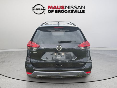 Used 2018 Nissan Rogue SV FWD image 8