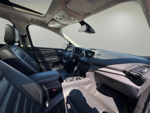 Used 2018 Ford Escape SEL w/ Ford Safe & Smart Package image 42