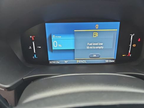 Used 2025 Ford Escape SE FWD image 17