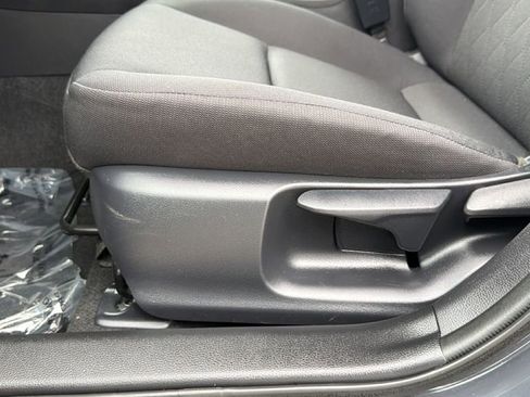 Used 2025 Toyota Corolla LE FWD image 18