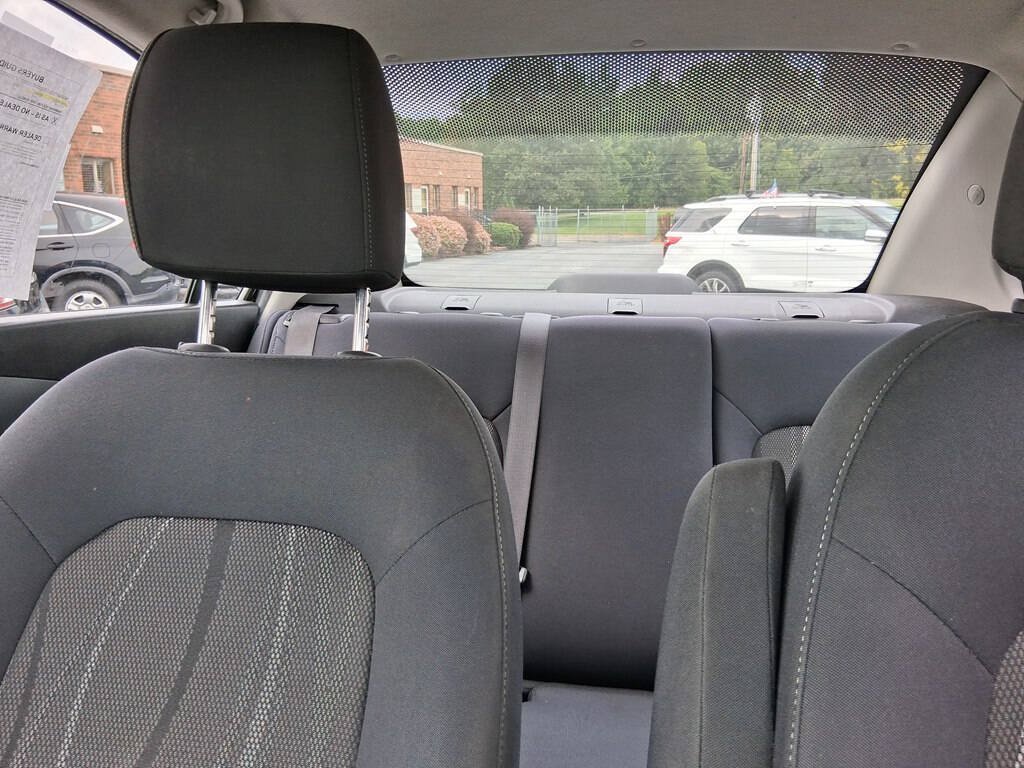 Used 2016 Chevrolet Sonic LT FWD image 11