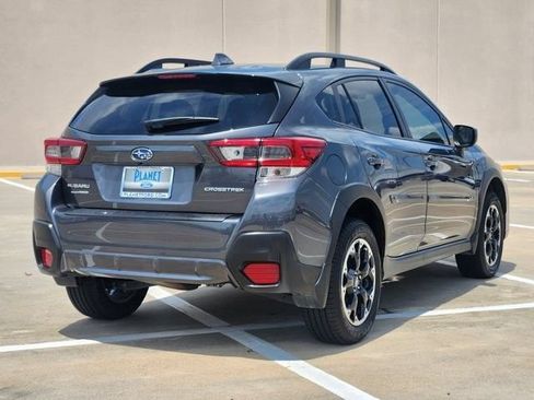 Used 2022 Subaru Crosstrek 2.0i Premium w/ Moonroof Package AWD/4WD image 5