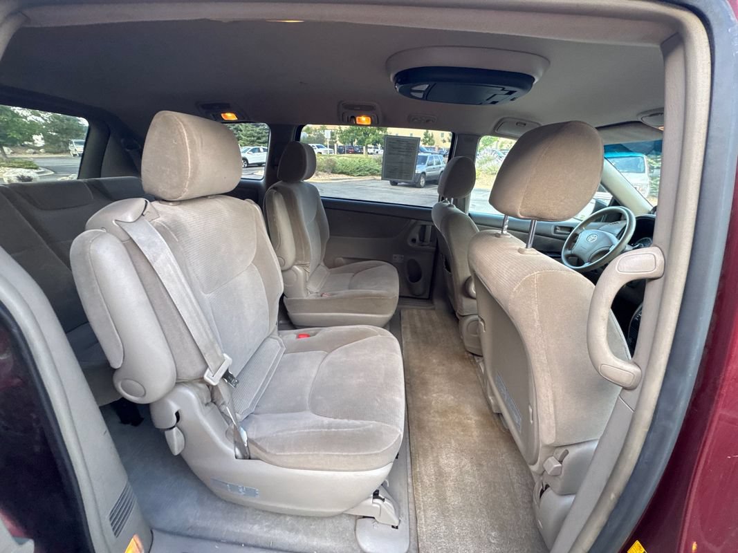 Used 2004 Toyota Sienna CE FWD image 22