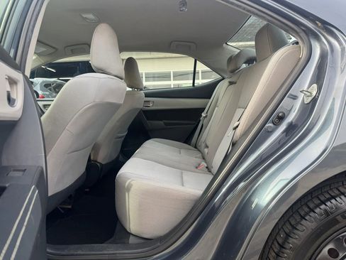 Used 2016 Toyota Corolla LE FWD image 11