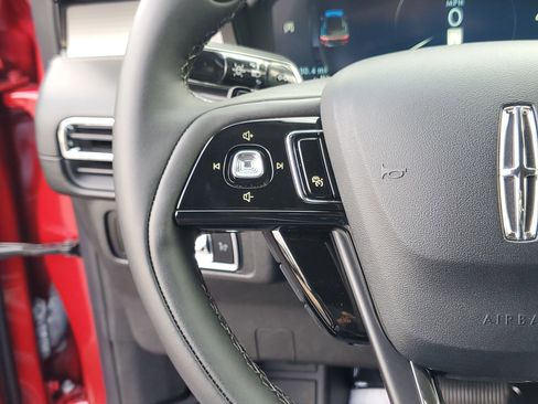 New 2025 Lincoln Corsair FWD image 15