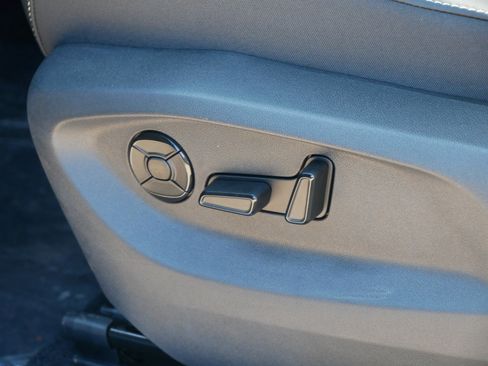 New 2025 Volkswagen Tiguan SE AWD/4WD image 5
