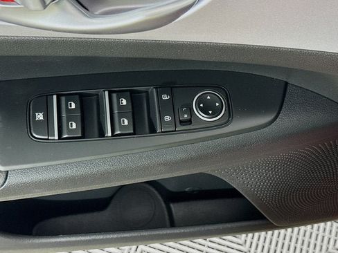 Certified 2023 Kia Forte LXS w/ LXS Technology Package FWD image 17