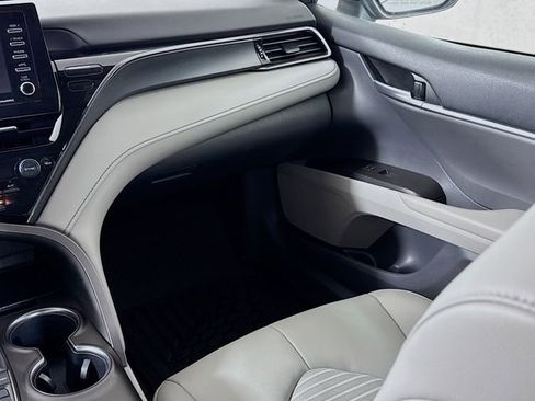 Used 2023 Toyota Camry SE image 22