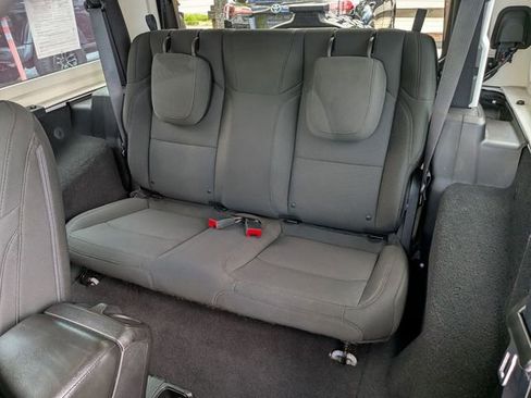Certified 2018 Jeep Wrangler Sport AWD/4WD image 11