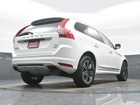 Used 2017 Volvo XC60 T5 Dynamic w/ Preferred Option Package image 31