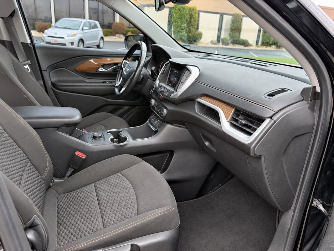 Used 2021 GMC Terrain SLE FWD image 5