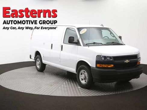 Used 2021 Chevrolet Express 2500 RWD image 44