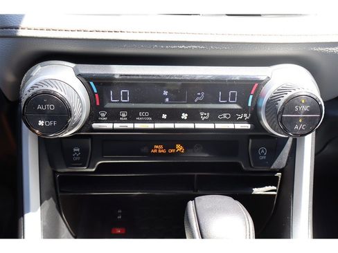 Used 2023 Toyota RAV4 XLE FWD image 37