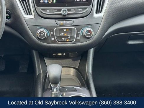 Used 2021 Chevrolet Malibu LS FWD image 15