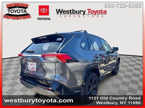 Used 2021 Toyota RAV4 XSE image 5