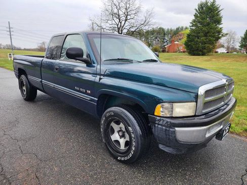 Used 1998 Dodge Ram 1500 Truck 2WD Club Cab image 4