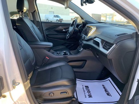 Used 2023 GMC Terrain SLT image 26