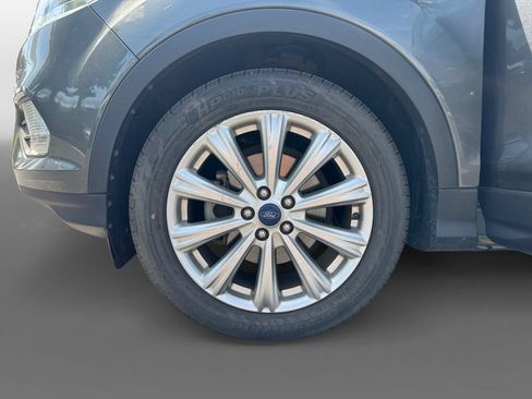 Used 2017 Ford Escape Titanium FWD image 14