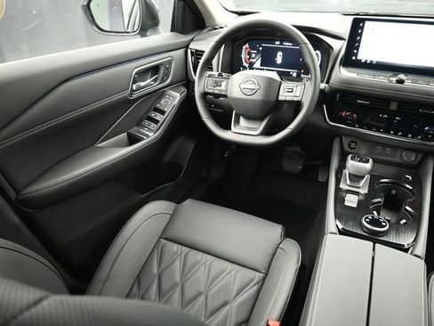 New 2026 Nissan Rogue Platinum w/ Platinum Premium Package image 10