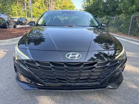 Used 2021 Hyundai Elantra SEL w/ Convenience Package FWD image 10