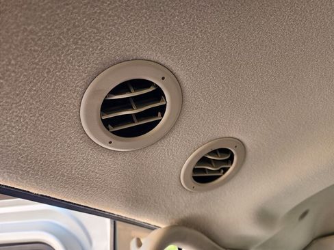 Used 2004 Cadillac Escalade AWD image 76