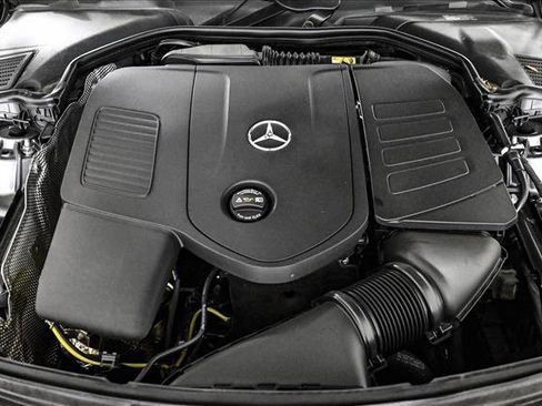 Certified 2025 Mercedes-Benz C 300 4MATIC Sedan image 23