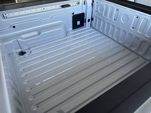 New 2026 Ford Maverick XL image 8