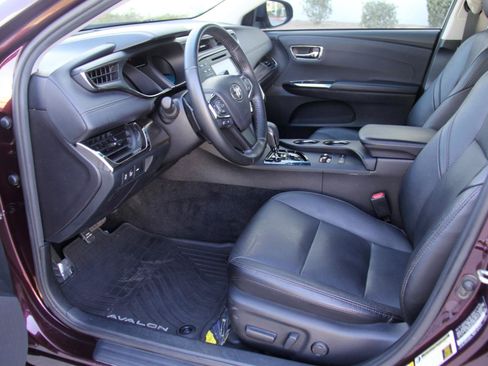 Used 2016 Toyota Avalon XLE Premium FWD image 24