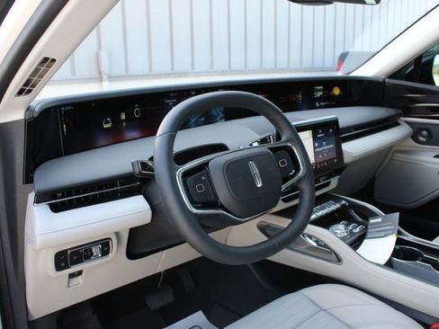 New 2026 Lincoln Nautilus Reserve AWD/4WD image 48