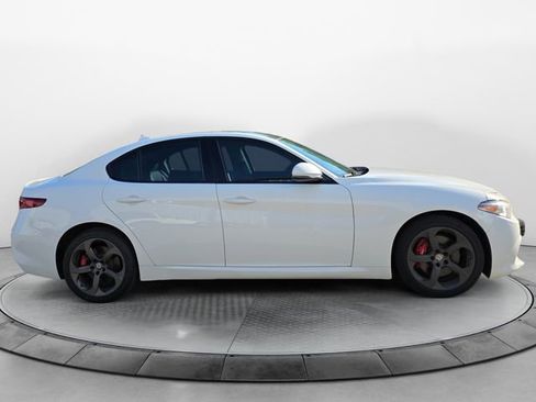 Used 2017 Alfa Romeo Giulia AWD w/ Sport Appearance Package image 6