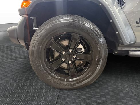 Used 2022 Jeep Wrangler Unlimited Sport AWD/4WD image 15