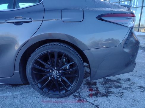 Used 2023 Toyota Camry XSE image 5