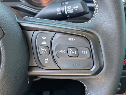 Used 2025 Jeep Gladiator Rubicon image 23