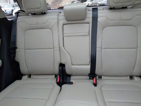 New 2026 Lincoln Corsair Grand Touring image 15