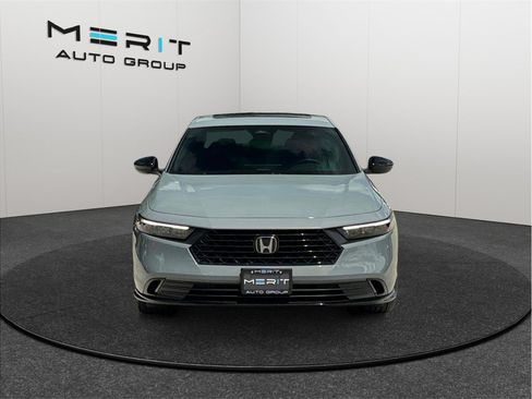 Used 2025 Honda Accord Sport image 3