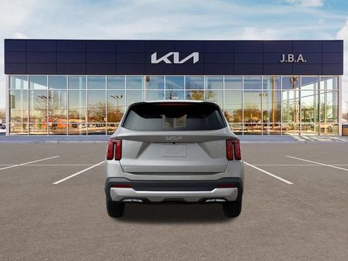 New 2026 Kia Sorento LX FWD image 5