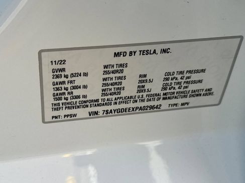 Used 2023 Tesla Model Y Long Range AWD/4WD image 35