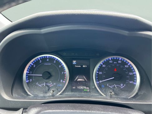 Used 2019 Toyota Highlander Plus FWD image 27