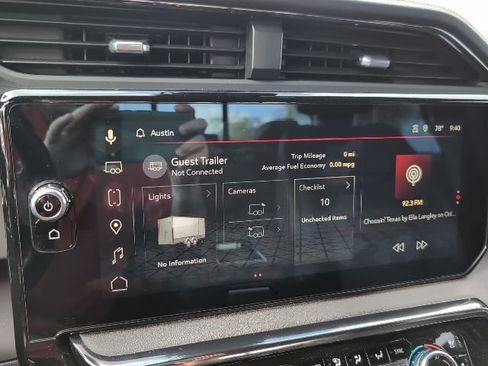 Used 2022 GMC Sierra 1500 AT4 w/ AT4 Premium Package image 18