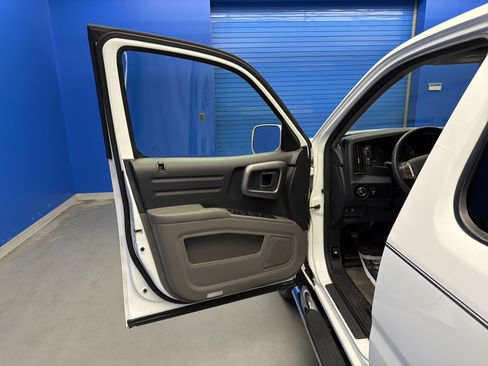 Used 2013 Honda Ridgeline RTL image 10