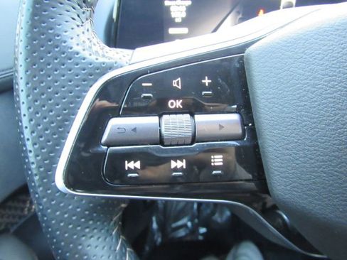 Used 2024 Nissan Ariya FWD image 33