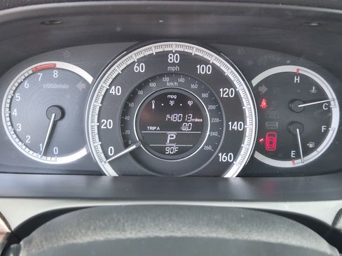 Used 2016 Honda Accord EX image 10