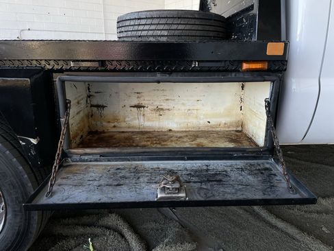 Used 2015 Ford F550 XL w/ Power Equipment Group image 12