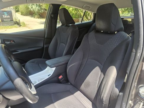 Used 2016 Toyota Prius Three FWD image 11