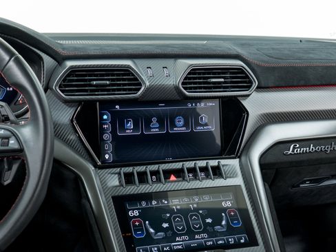 Used 2023 Lamborghini Urus Performante image 23