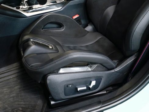 Used 2022 BMW M3 RWD image 9