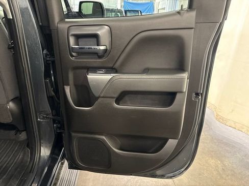 Used 2018 Chevrolet Silverado 1500 LT AWD/4WD image 35