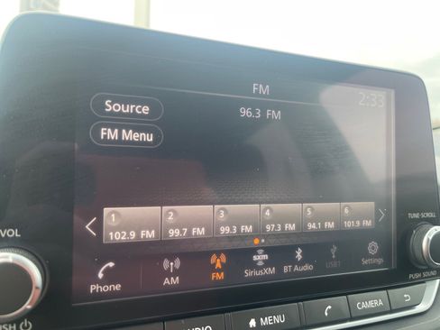 Used 2024 Nissan Rogue SV image 13