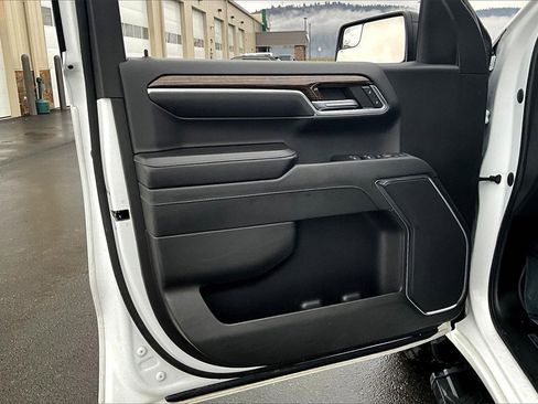 Used 2023 GMC Sierra 1500 Elevation image 24